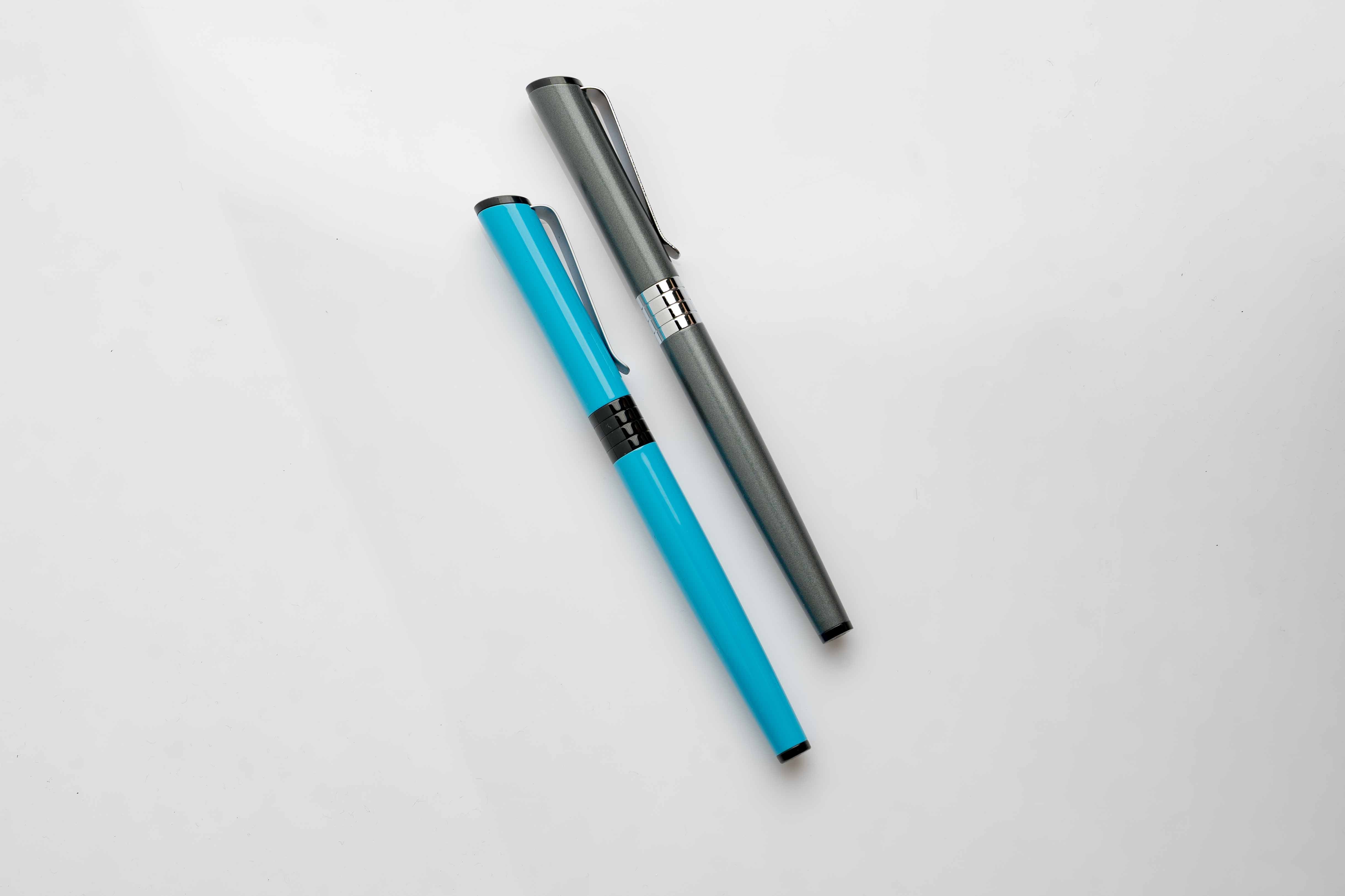 Luxo Roller Metal Pen